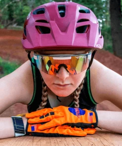 Pit Viper The Single WidesThe Miami NightsNon-PolarizedFade, Low Light, Non-PolarizedWhite Accesories